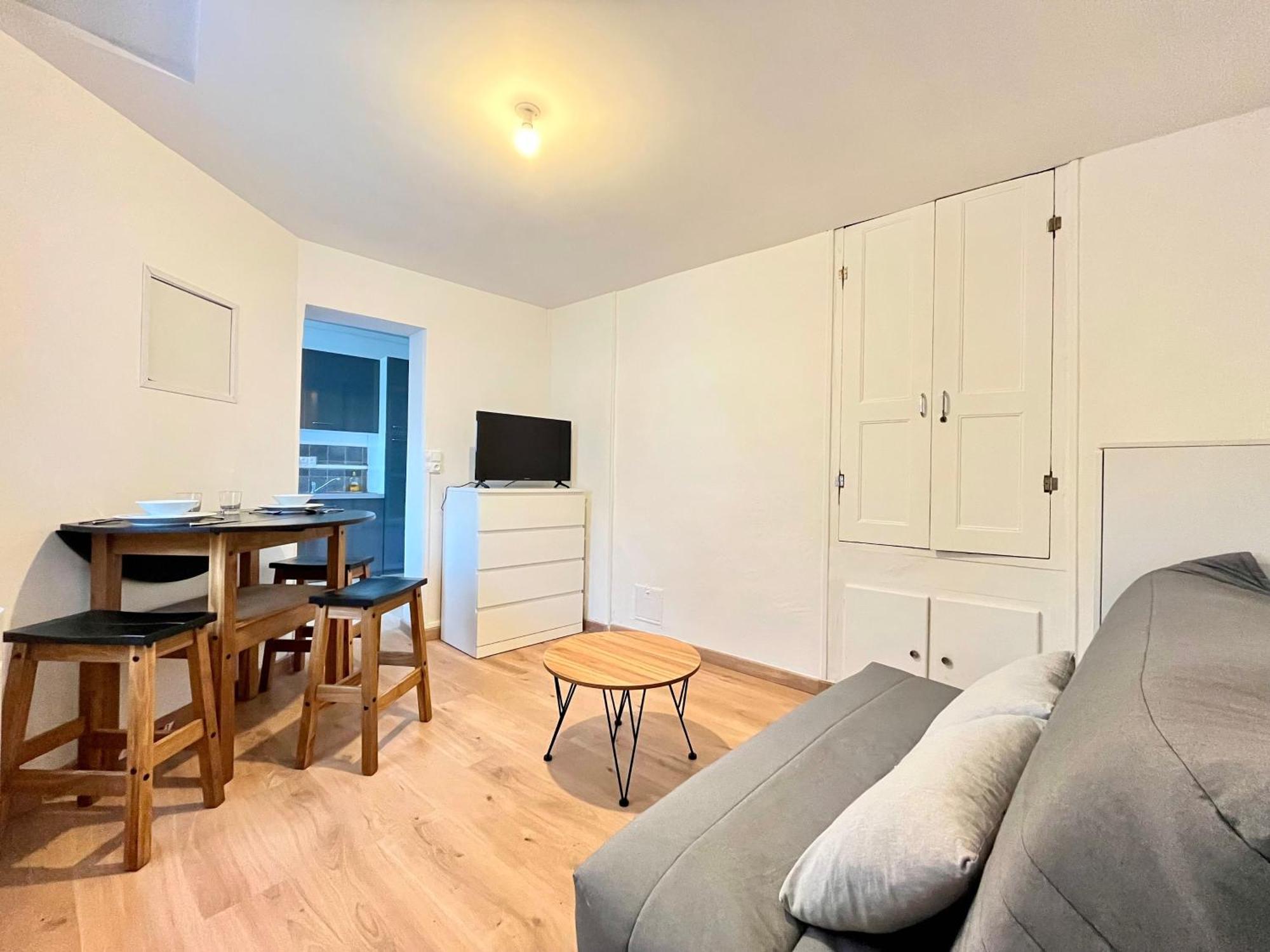 Studio A 10 Minutes De Marche Du Coeur De La Ville Angoulême Exteriör bild